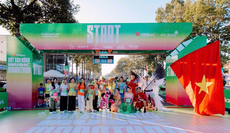 Hàng chục nghìn runner bứt phá thành tích tại VPBank Đất Sen Hồng Music Marathon 2026 - 7