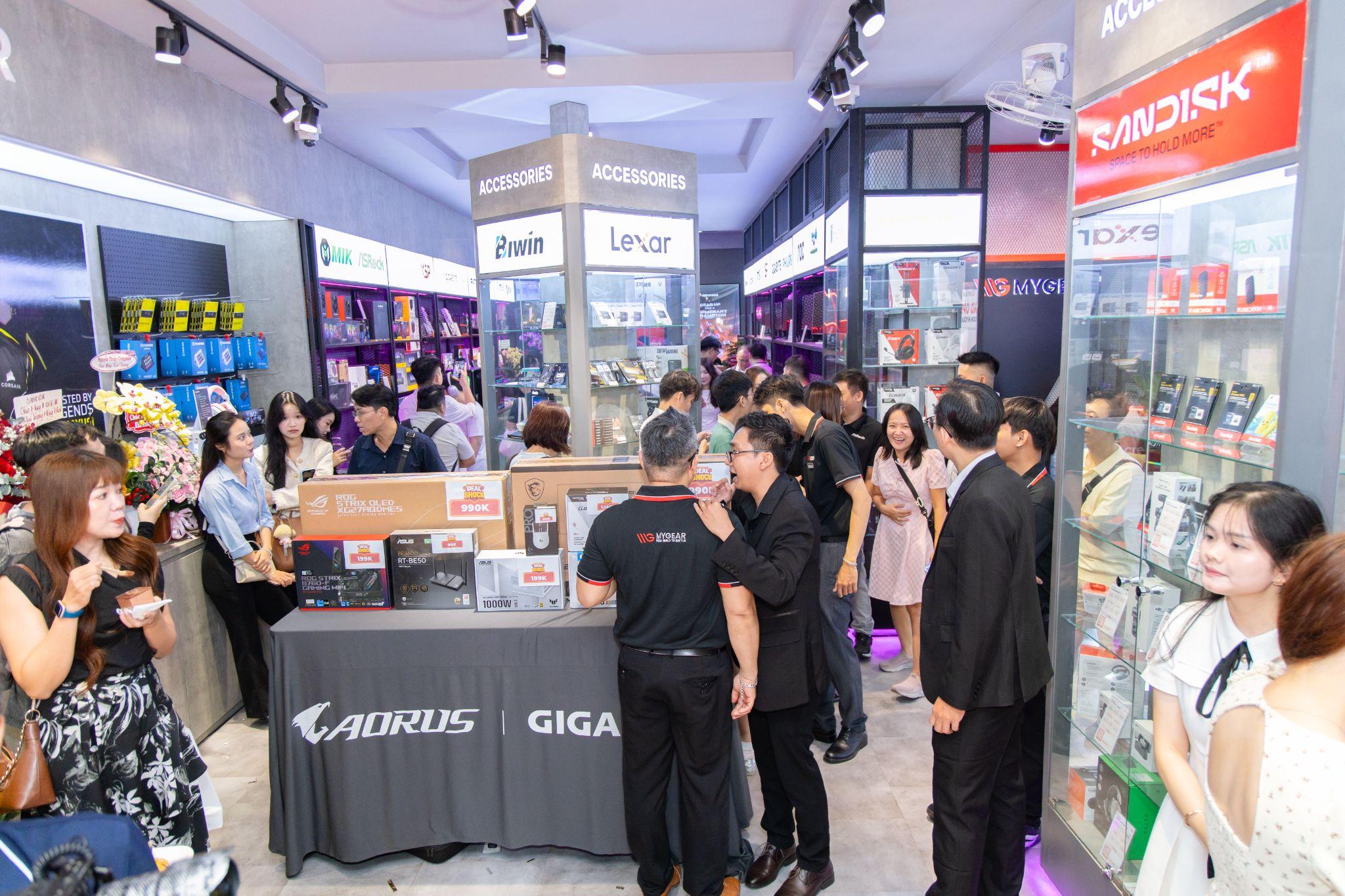MYGEAR khai trương showroom Ngô Gia Tự, mở rộng không gian trải nghiệm - 3