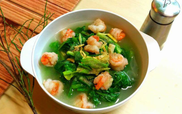 5 thực phẩm “cứu cánh” cho người đau nhức xương khớp khi giao mùa - 1