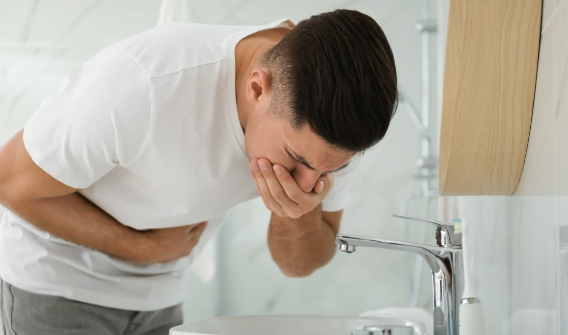 Hay buồn nôn sau bữa ăn: Do ăn uống không hợp hay trào ngược dạ dày? - 1