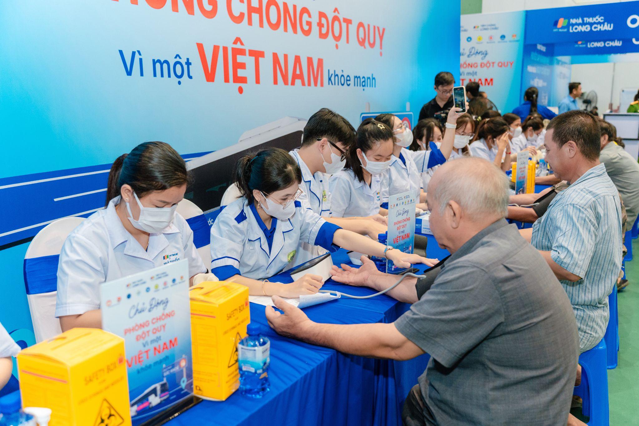 Forbes Việt Nam vinh danh Long Châu vào Top 50 doanh nghiệp dẫn đầu về ESG 2026 - 4