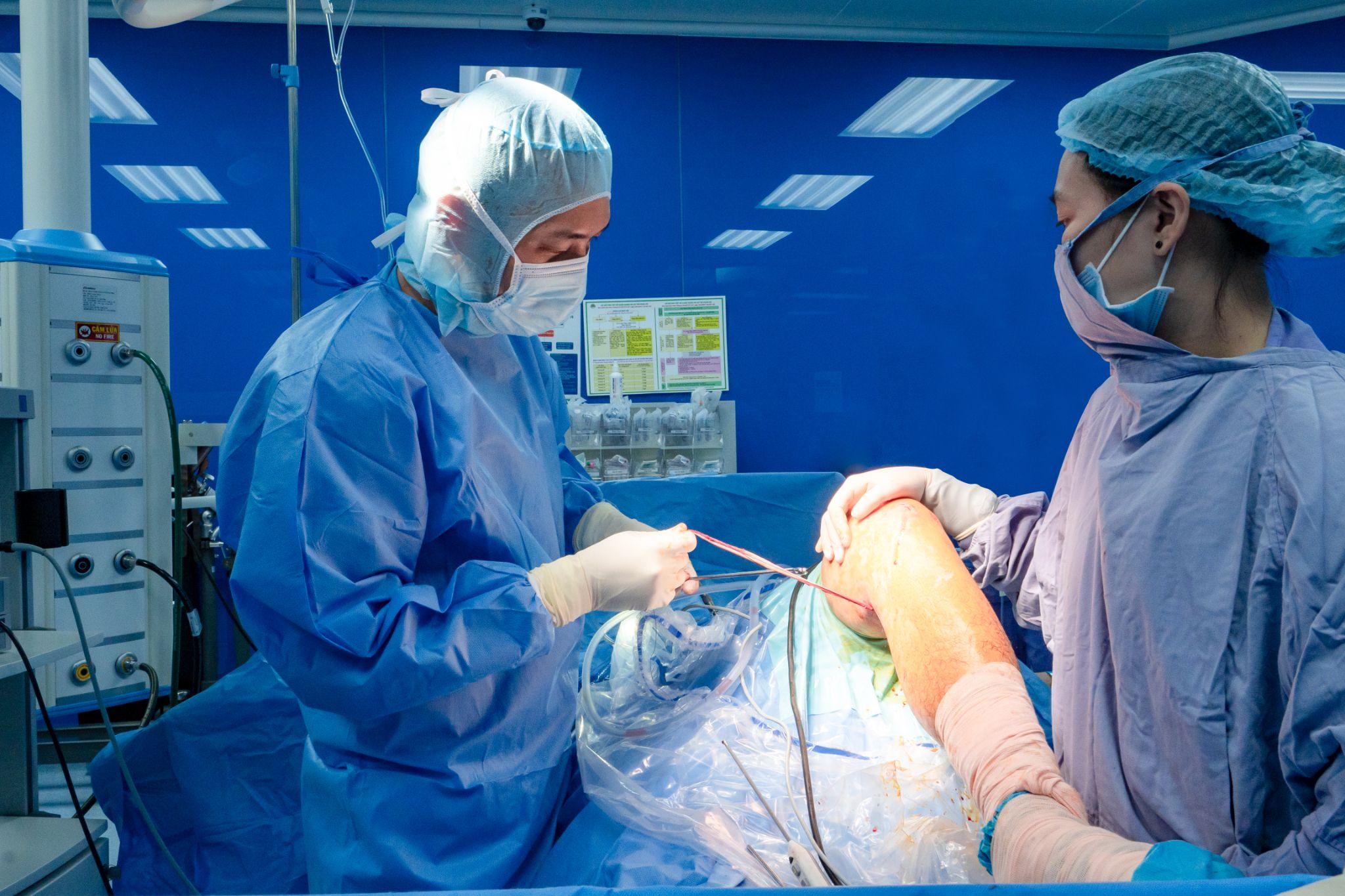 Cải tiến kỹ thuật lấy gân trong tái tạo dây chằng - Tối ưu phục hồi, giảm nguy cơ tái đứt khi trở lại thể thao - 2
