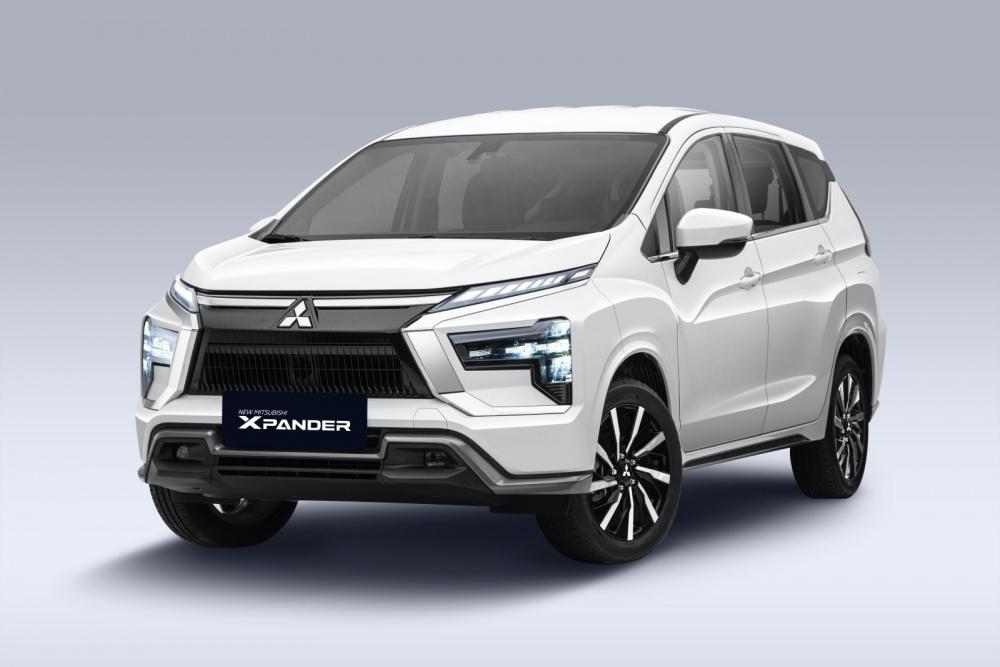 MPV 7 chỗ Hybrid và xe điện chạy phố: Tiết kiệm xăng hay nuôi thêm "cục nợ"? - 3