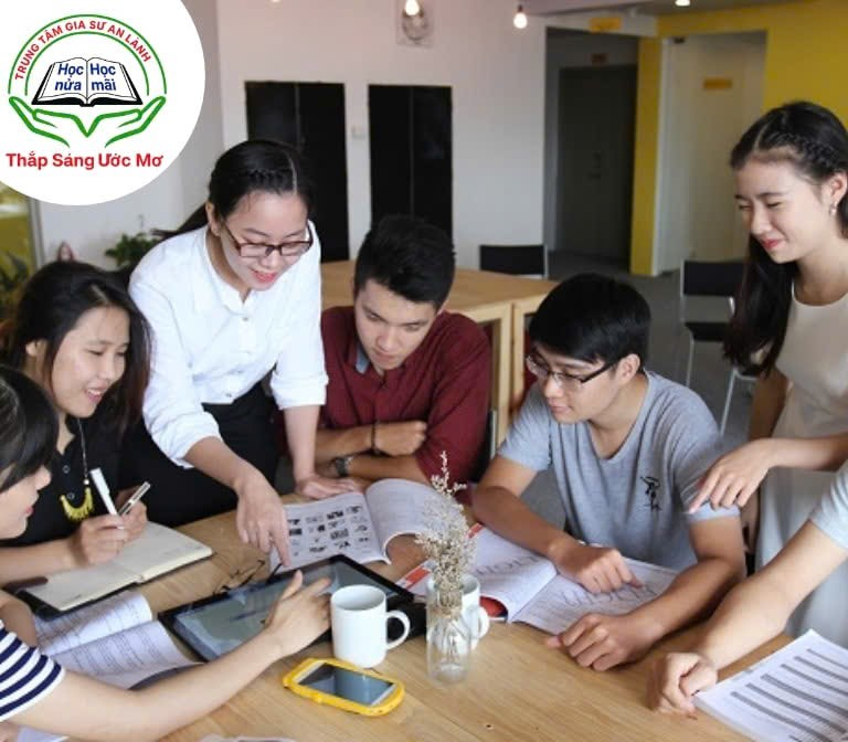 Gia sư tại nhà TP.HCM: Cách chọn người dạy phù hợp cho con - 4