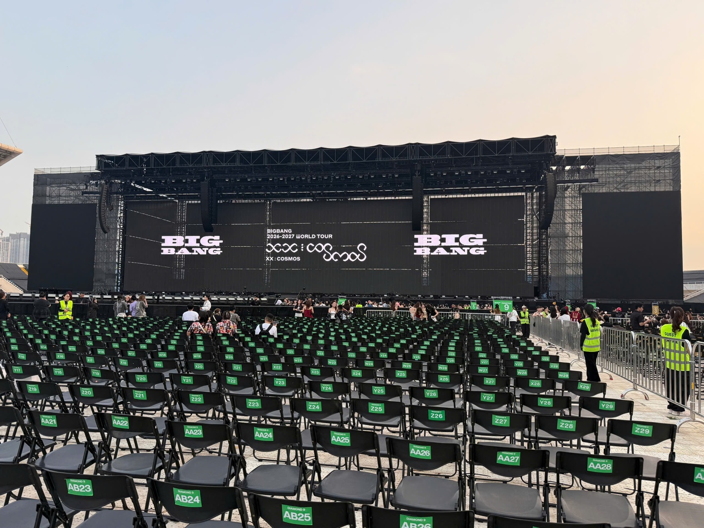 Đại nhạc hội 20 năm có 1 của BIGBANG: Không khí bùng nổ trước đêm diễn - 7