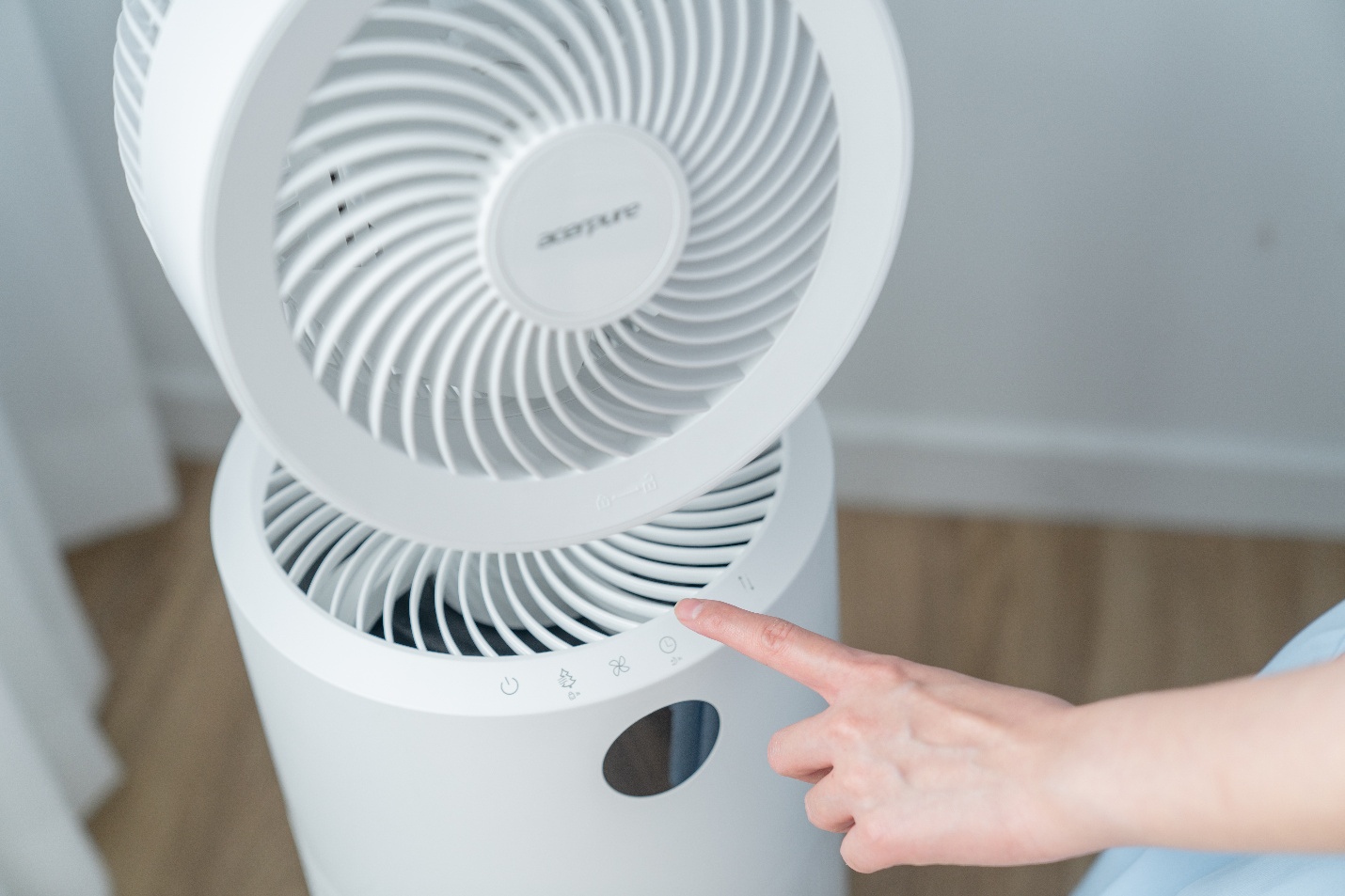 Cách hạn chế bụi mịn trong nhà và chăm sóc chất lượng không khí - 1