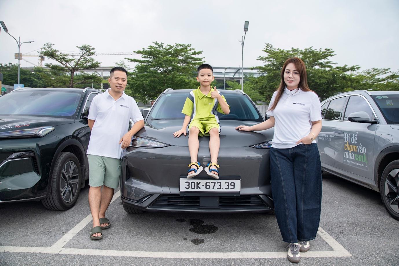 Không lo trạm sạc, chẳng ngại giá xăng: Bài toán thực dụng của bộ đôi Geely EX5 và Geely EX5 EM-i - 1