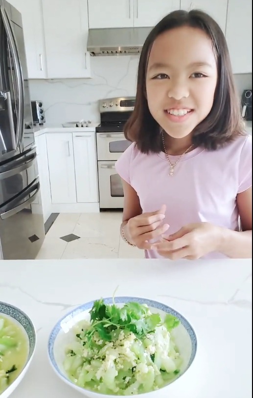 Suti &#34;Bố ơi mình đi đâu thế&#34; đã xinh đẹp còn khéo tay vào bếp, làm mẹ Thúy Hạnh &#34;mát lòng mát dạ&#34; - 16