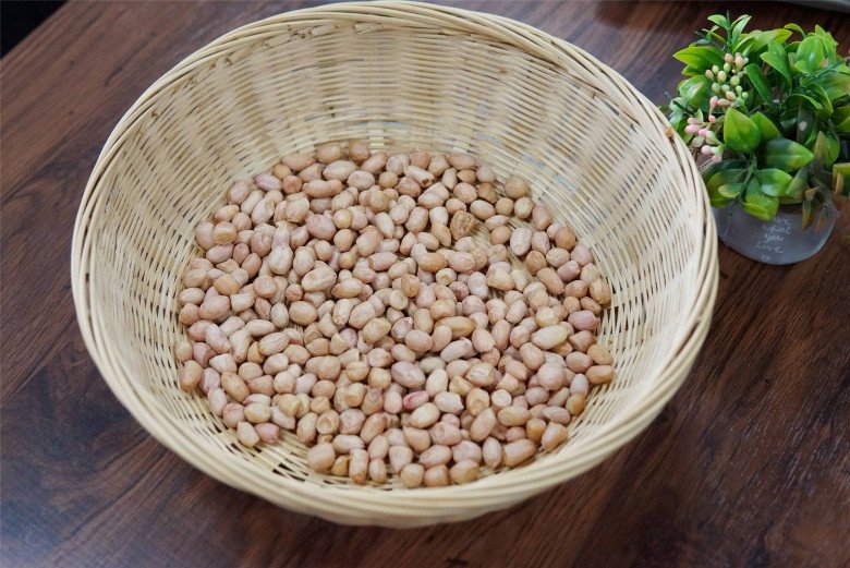 Làm lạc rang muối nên chiên nhiều hay ít dầu? Đầu bếp nói sự thật ai cũng ngã ngửa - 4