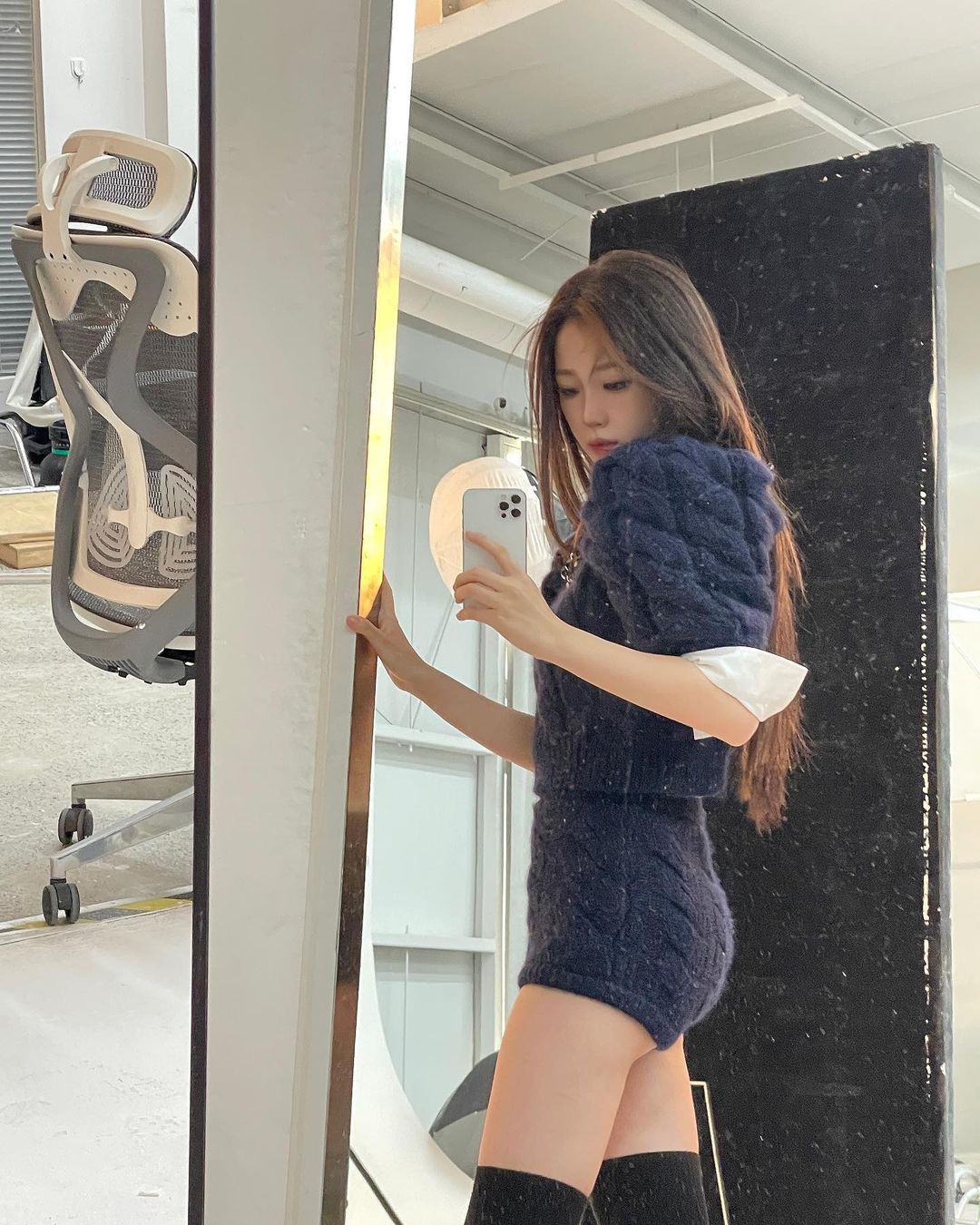 Váy áo hàng hiệu đắt cắt cổ của “bạch phú mỹ” nổi tiếng đẹp, giàu - 18