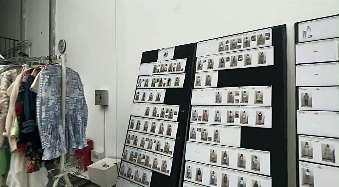 Váy áo hàng hiệu đắt cắt cổ của “bạch phú mỹ” nổi tiếng đẹp, giàu - 10