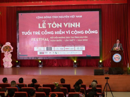 Giáo dục - NSƯT Hồ Phong và nghệ sĩ Quách Thu Phương làm đại sứ nhân ái Lễ tôn vinh &quot;Tuổi trẻ cống hiến vì cộng đồng&quot; 2022