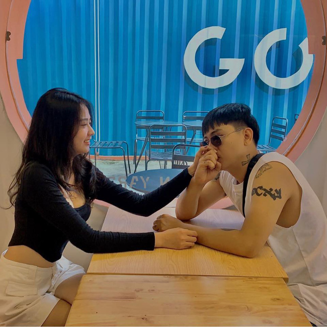Hoài Lâm tình tứ bên bạn gái "tuổi trăng tròn", lộ diện mạo đáng chú ý sau thời gian tập gym - 5