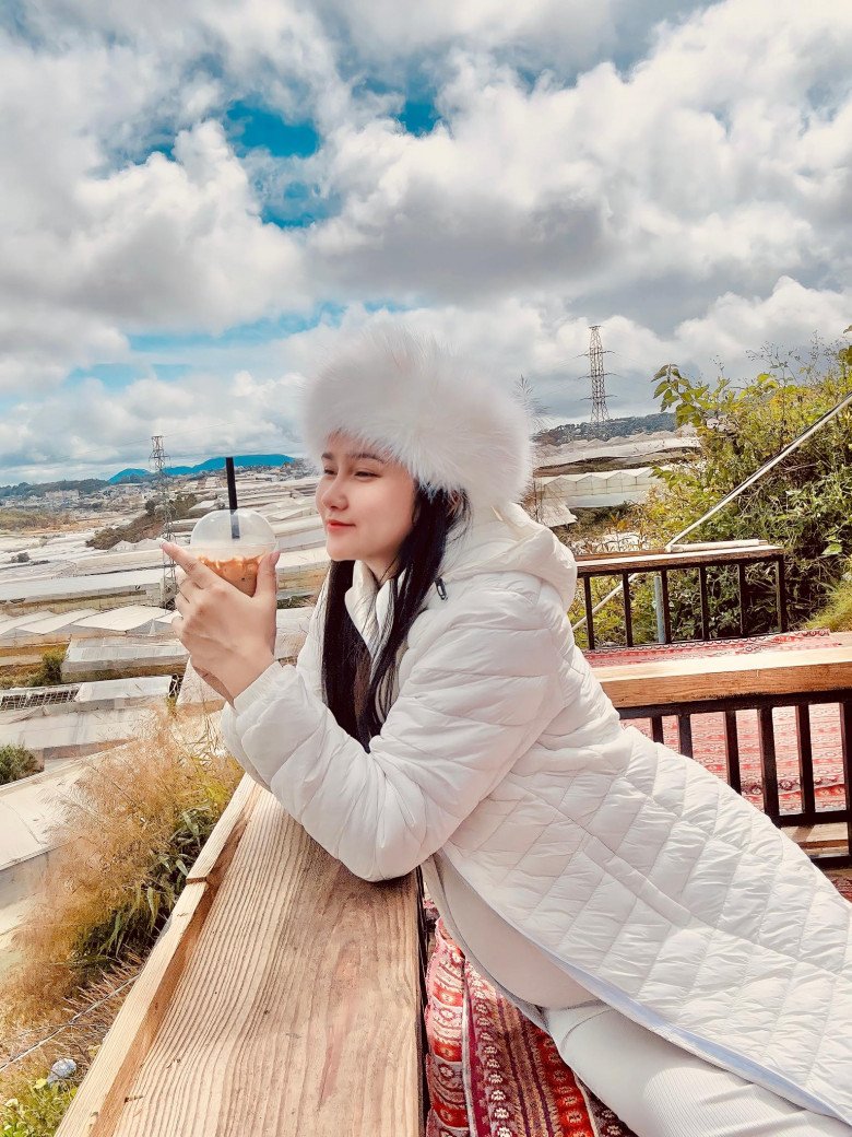 Từ khi bầu "tập 2" vợ chồng Khánh Đơn làm đâu thắng đó, háo hức đón Tết Quý Mão 2023 đặc biệt vì thêm thành viên mới - 3