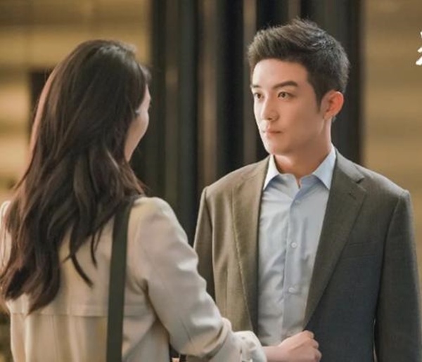 Ăn rằm tháng Chạp ở nhà nội về gặp người ăn xin, vợ tháo nhẫn cưới làm 1 việc khiến tôi thất kinh - 1