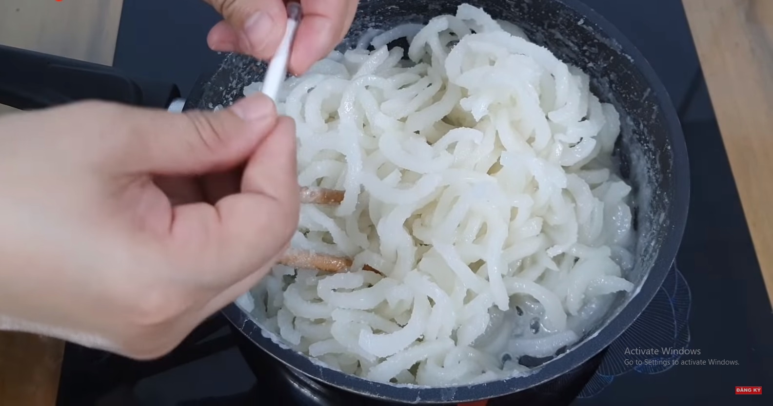 Làm mứt nhớ ngâm dừa vào thứ nước này, mứt dừa dẻo ngon, trắng đẹp không sợ bị chảy nước - 14