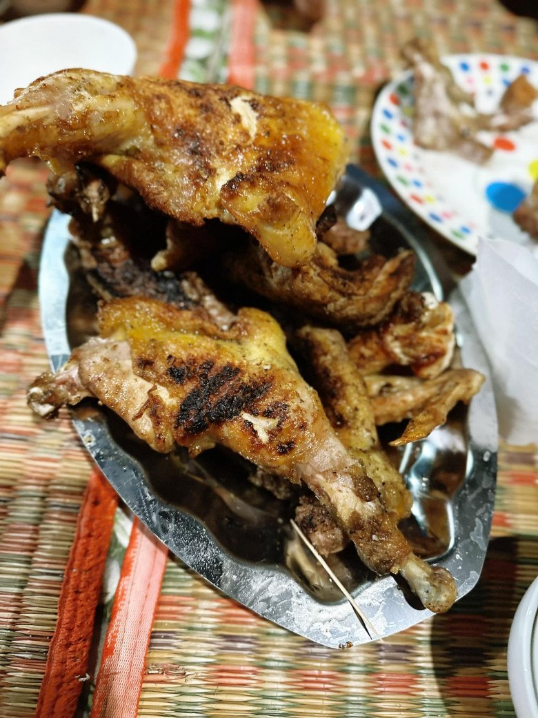 Vợ xinh của Hoàng Bách về nhà mẹ đẻ vẫn bị bắt nấu ăn sấp mặt, mẹ chồng có mặt nấu nướng cùng - 5