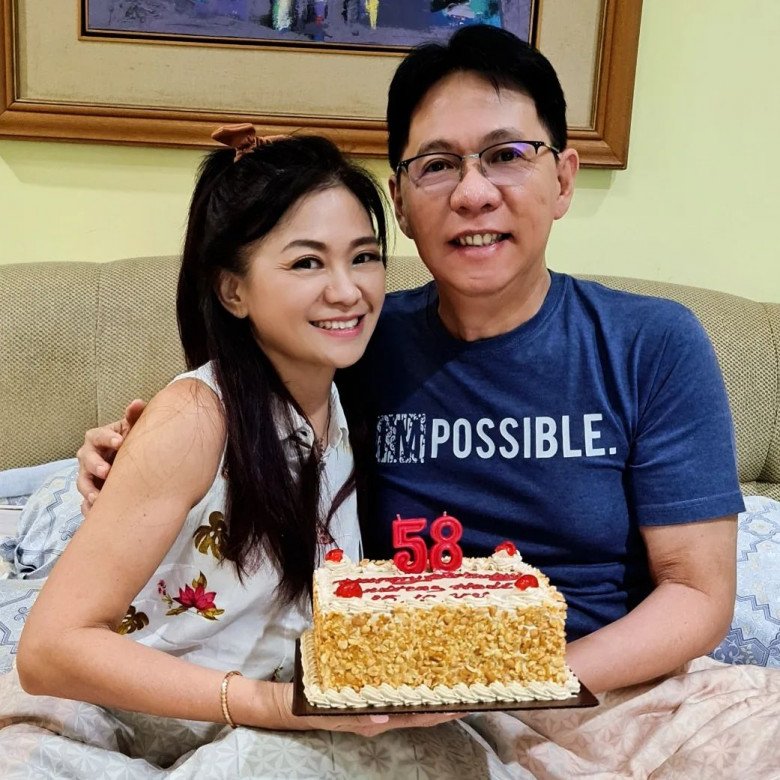 Bà nội U60 trẻ như gái 20, chăm cháu cứ bị nhầm là mẹ con, phải giải thích &#34;đây là cháu tôi&#34; - 13