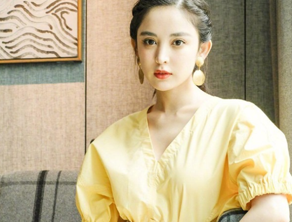 Chị dâu đỏng đảnh về chăm mẹ ốm, tôi chướng mắt rồi phải lặng người nhìn cảnh tượng trong nhà tắm  - 1