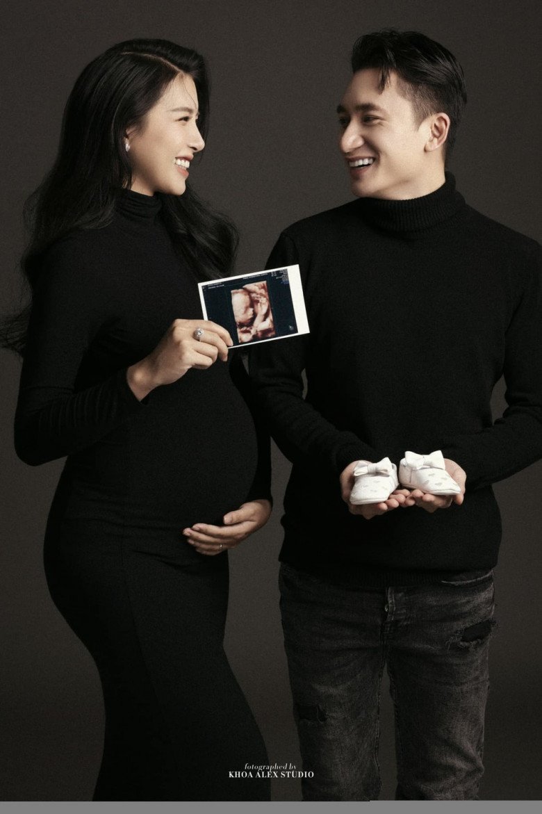 Phan Mạnh Quỳnh xúc động chứng kiến cảnh vợ vượt cạn, tự tay cắt rốn cho con - 2