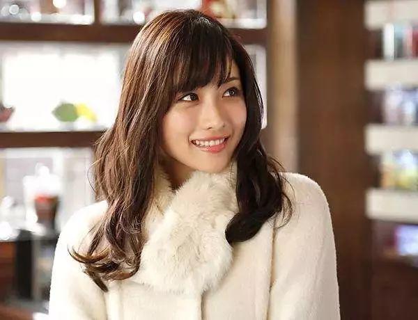 Đêm tân hôn nhìn vết sẹo sinh mổ trên bụng vợ, chồng đuổi về thẳng khiến tôi nghẹn ngào xúc động  - 2