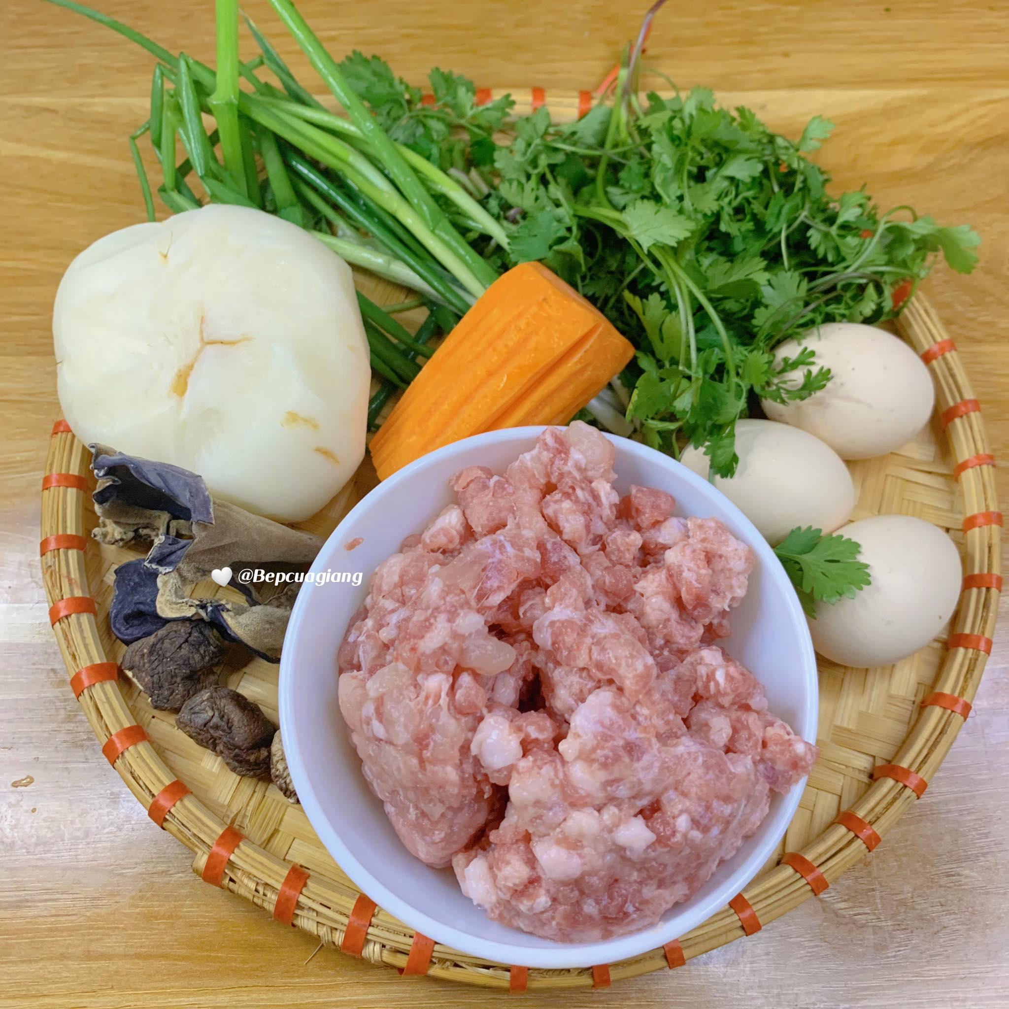 Tết rán nem bày cỗ đừng cho miến, cứ thêm loại bột này nem giòn tan, vàng ruộm không bao giờ ỉu - 6