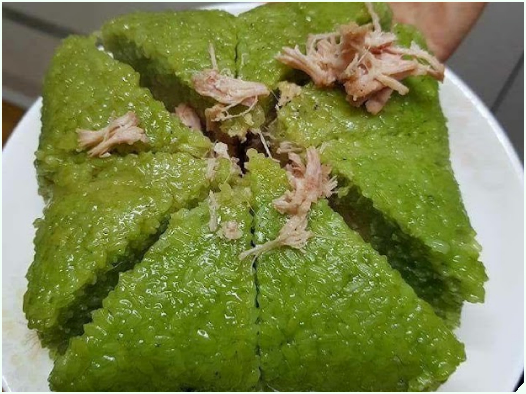 Luộc bánh chưng cứ cho “thuốc tiêu mặn” vào nồi, không cần chờ 12 tiếng bánh đã chín mềm, xanh mướt mắt - 2