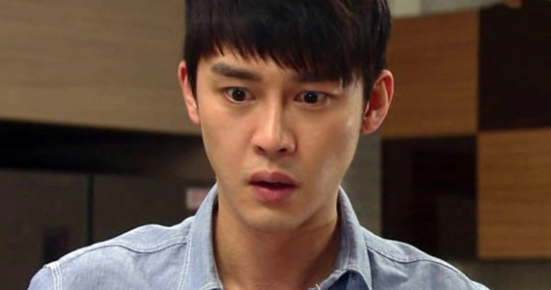 Mải làm ăn nên nhờ mẹ chọn cho cô vợ hiền thảo, tân hôn nhìn vừa bàn chân vợ, tôi sập cửa bỏ đi - 2