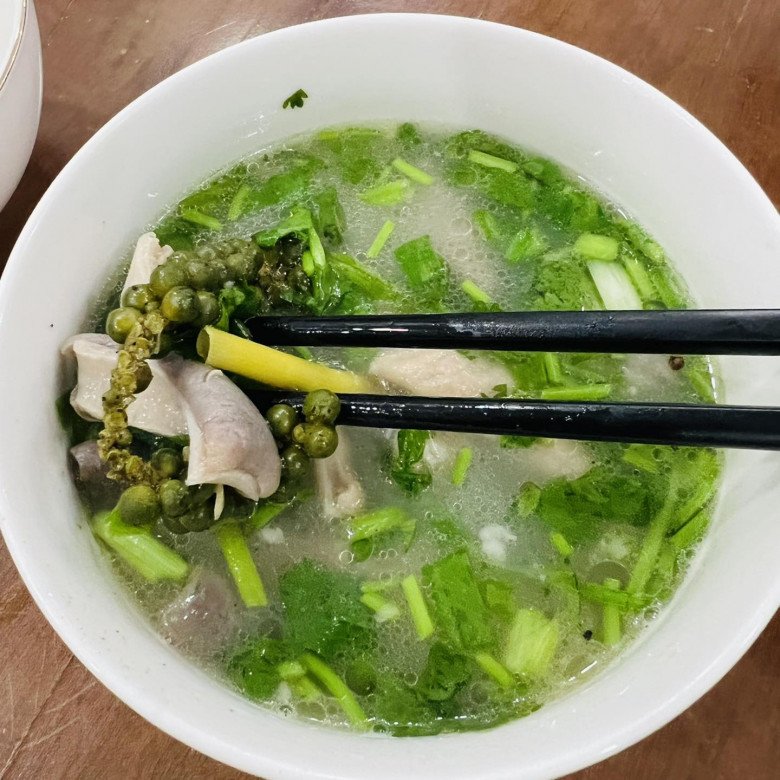 Nữ diễn viên Quảng Ngãi vừa sinh con, anh trai ruột quá tâm lý: Về quê vẫn nấu đồ Tết cho em ở lại ăn - 7