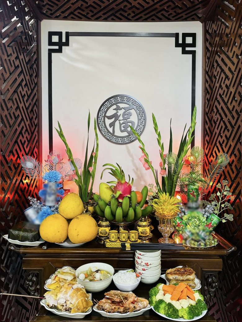 Sát Tết, siêu mẫu 3 con vẫn khoe bữa tối đơn giản chồng làm, khẳng định: "Có ăn là tốt rồi" - 7