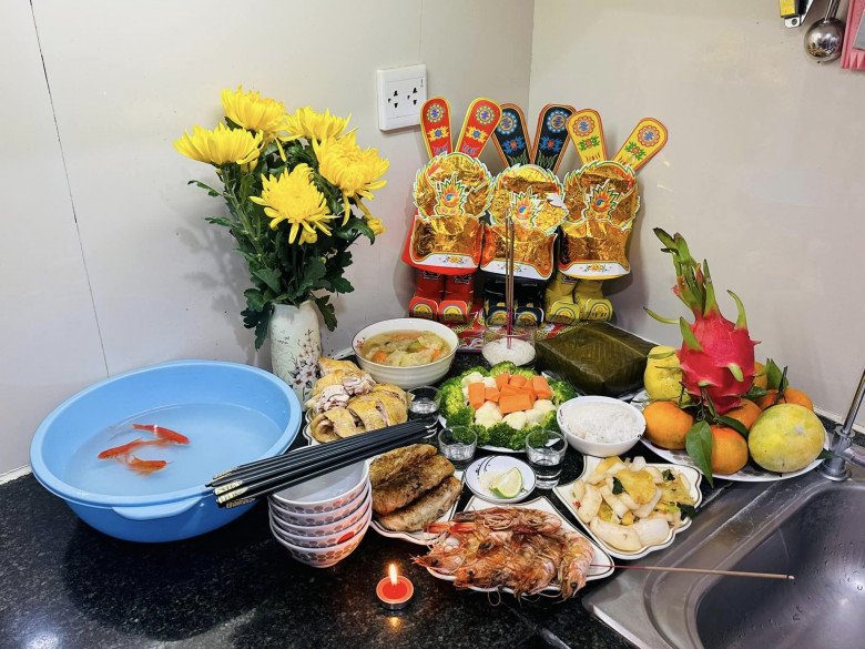 Sát Tết, siêu mẫu 3 con vẫn khoe bữa tối đơn giản chồng làm, khẳng định: "Có ăn là tốt rồi" - 9