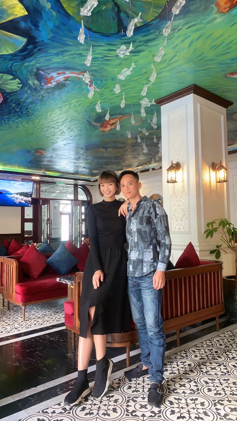 Sát Tết, siêu mẫu 3 con vẫn khoe bữa tối đơn giản chồng làm, khẳng định: "Có ăn là tốt rồi" - 1