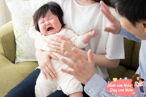 Về quê ăn Tết, em bé bỗng nhiên khóc lớn khi nhìn thấy bà ngoại, lý do đằng sau khiến bố mẹ phải xấu hổ - 8
