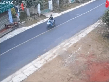 Giao thông - Clip: Ninja phóng nhanh không phanh kịp đâm thẳng vào xe máy ngược chiều