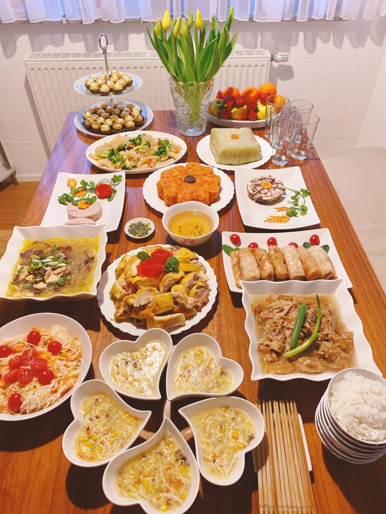 Chị em chia sẻ mâm cỗ Tết đặc sắc ngập mạng xã hội, mỗi nhà một vẻ không ai giống ai - 12