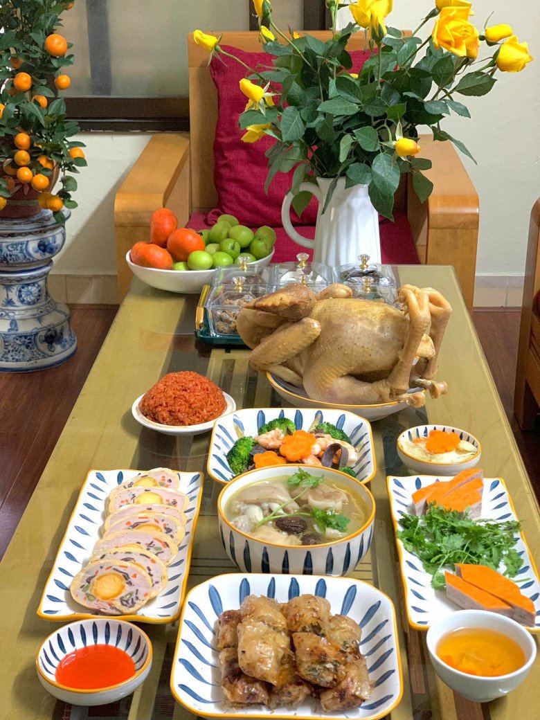 Chị em chia sẻ mâm cỗ Tết đặc sắc ngập mạng xã hội, mỗi nhà một vẻ không ai giống ai - 22