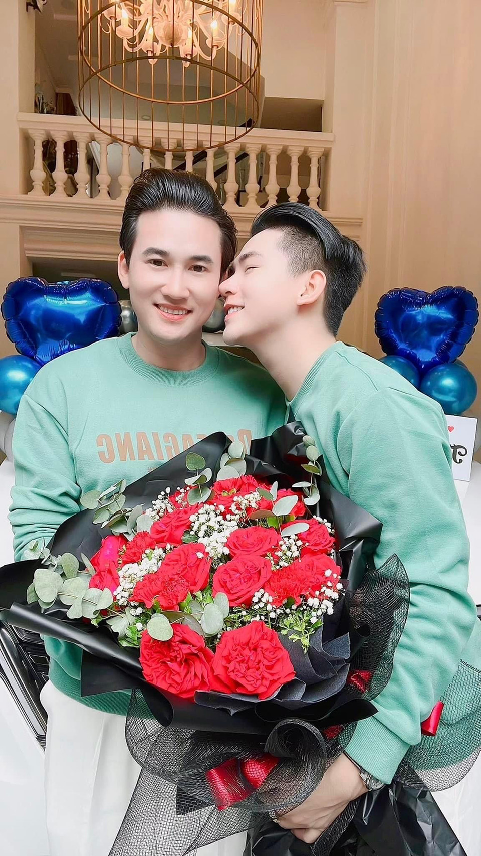 Hà Trí Quang vượt qua “miệng đời”, sống hạnh phúc bên bạn trai và 2 con song sinh - 3