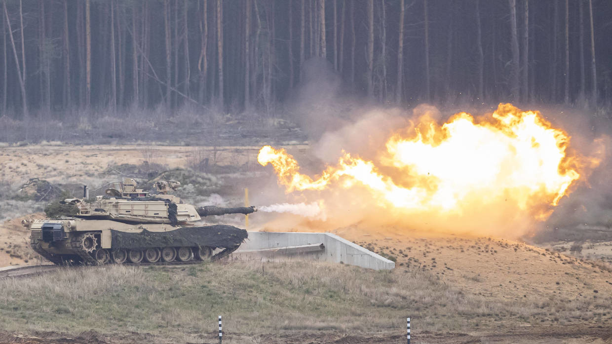 Sở hữu một loạt xe tăng uy lực của phương Tây chưa phải là điều tốt với Ukraine? - 2