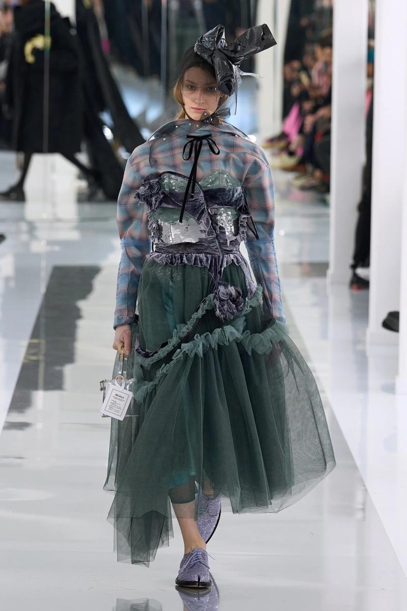 Sự ma mị, cổ điển đẹp phát mê của nhà mốt Margiela trong Tuần lễ thời trang Paris - 12