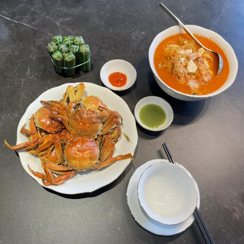 Cựu tiếp viên hàng không đón chồng MC bằng mâm cơm bắt mắt, nói nguyên tắc giữ lửa khiến chị em gật gù - 6