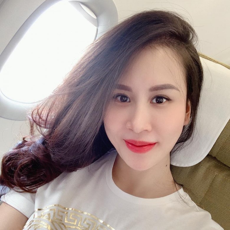 Cựu tiếp viên hàng không đón chồng MC bằng mâm cơm bắt mắt, nói nguyên tắc giữ lửa khiến chị em gật gù - 1