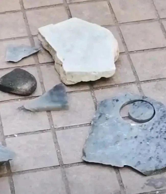 Con trai làm vỡ viên đá 3,5 tỷ, bà mẹ bênh con không muốn trả tiền, nói một câu khiến ông chủ câm nín - 2