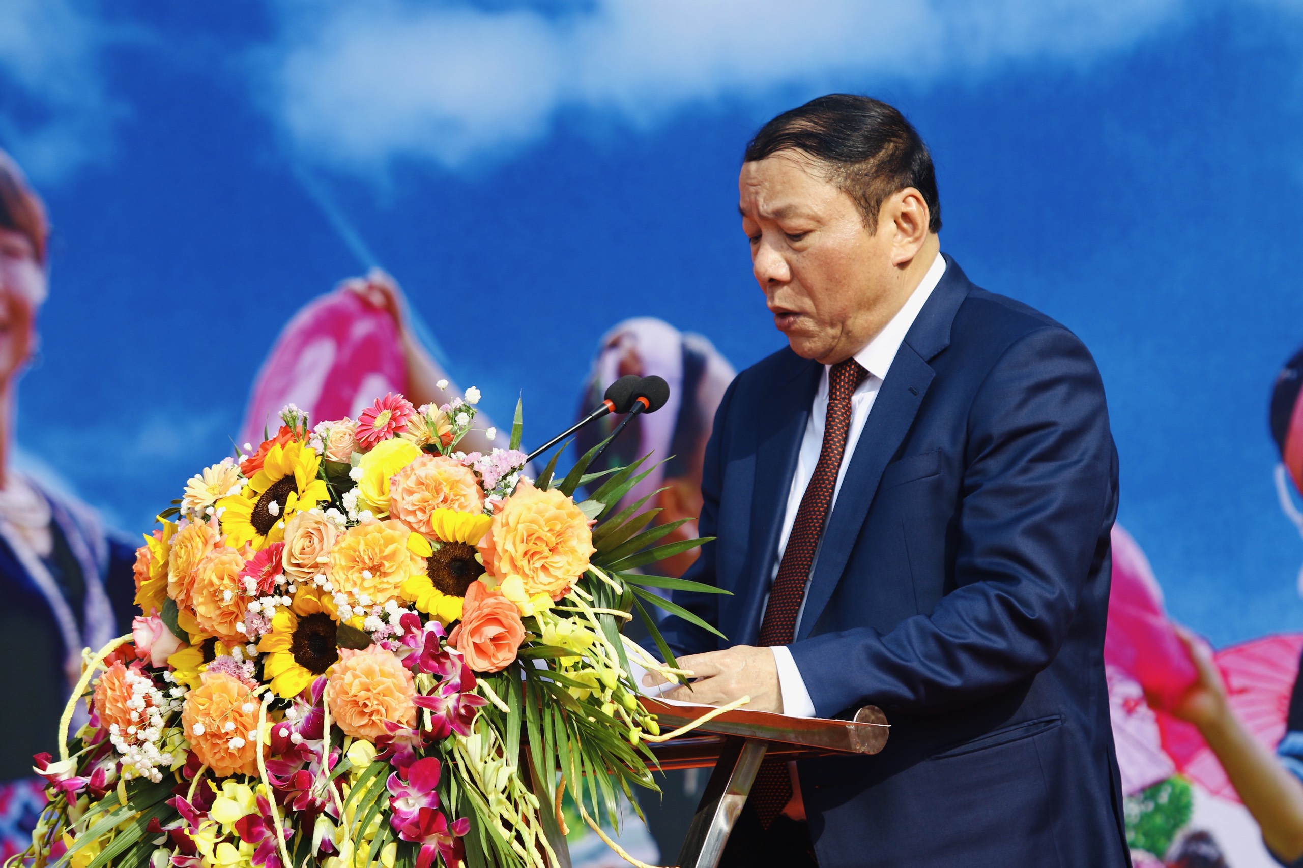 Phát huy giá trị, tiềm năng, sức sáng tạo của đồng bào dân tộc thiểu số trong xây dựng văn hóa - 2