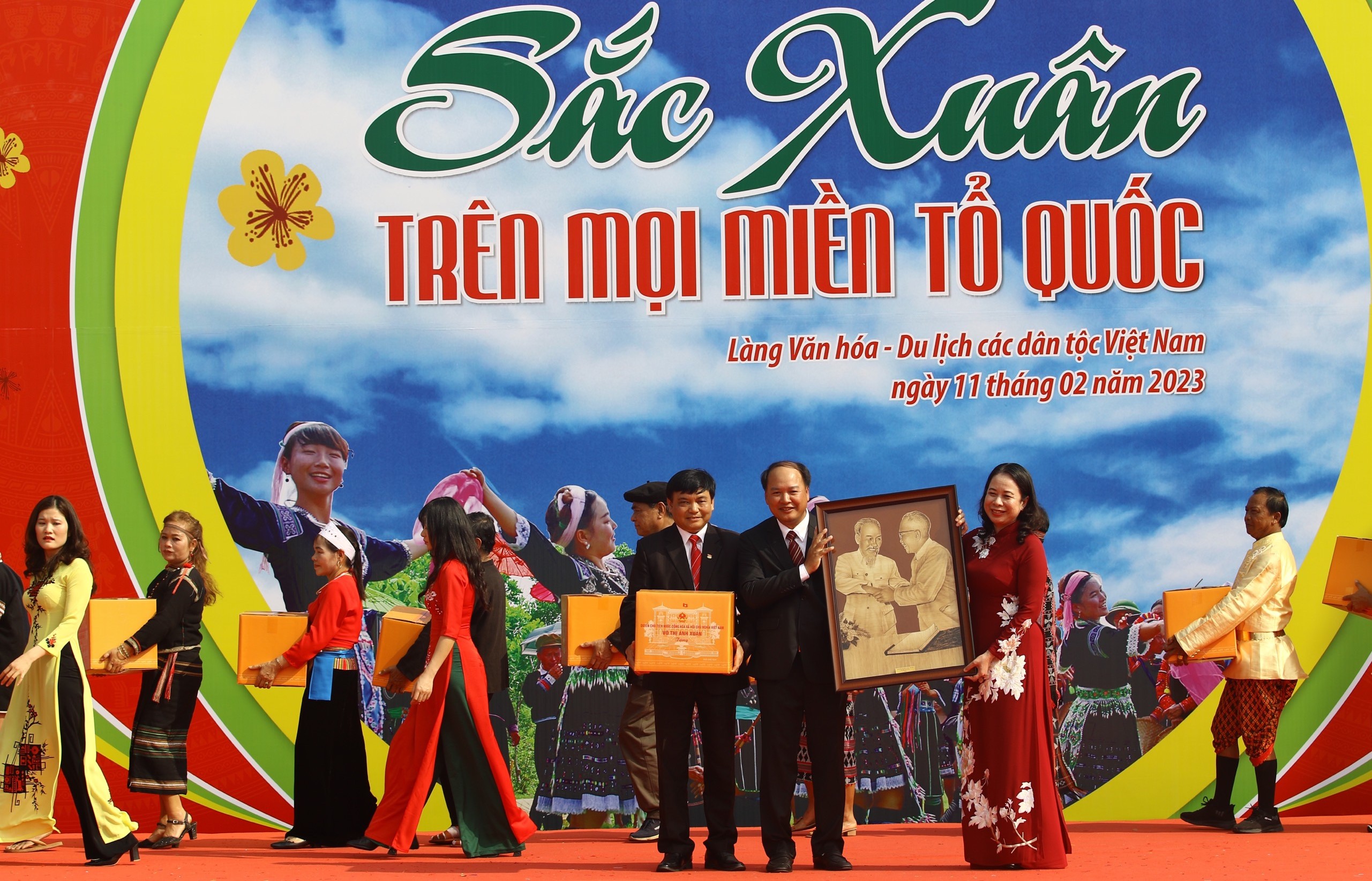 Phát huy giá trị, tiềm năng, sức sáng tạo của đồng bào dân tộc thiểu số trong xây dựng văn hóa - 5