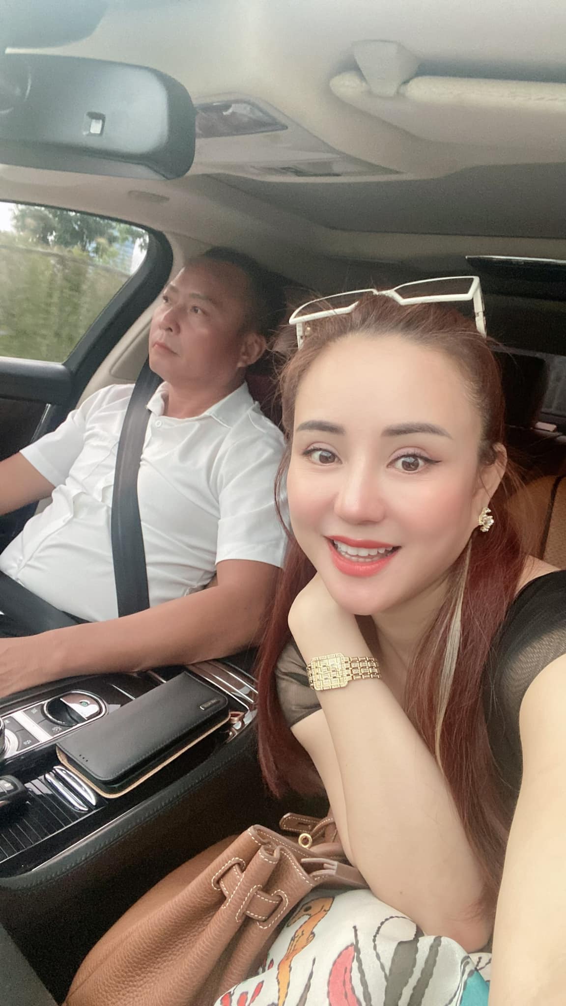 Vy Oanh chia sẻ bất ngờ về tính cách thật của ông xã doanh nhân trên sóng truyền hình - 2