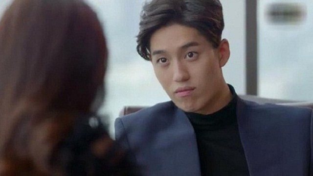 Ghé thăm mẹ vợ cũ sau 3 năm ly hôn, nhìn mâm cơm bà bưng lên tôi quay đi lén lau nước mắt  - 1