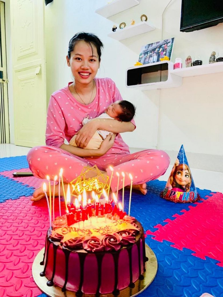 “Chồng quốc dân” chăm vợ bầu cực khéo, giữa trưa phóng xe 13km đi mua bún cá, ngày lâm bồn thức trắng 2 đêm - 3