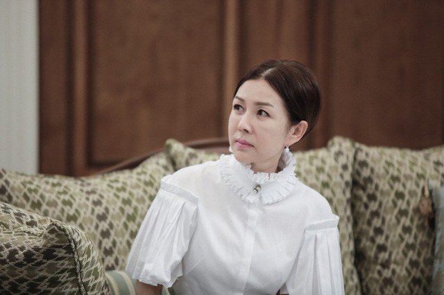 Chị dâu vô sinh còn ngoại tình mẹ tôi đuổi thẳng, 5 năm sau chị quay lại nói 1 câu bà ngất lịm  - 1