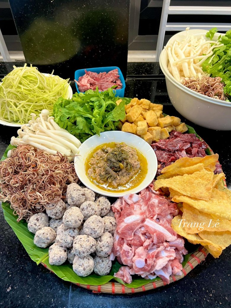 Học mẹ đảm tuyệt chiêu nấu nước lẩu riêu cực ngon, riêu đóng tảng không vỡ vụn - 2