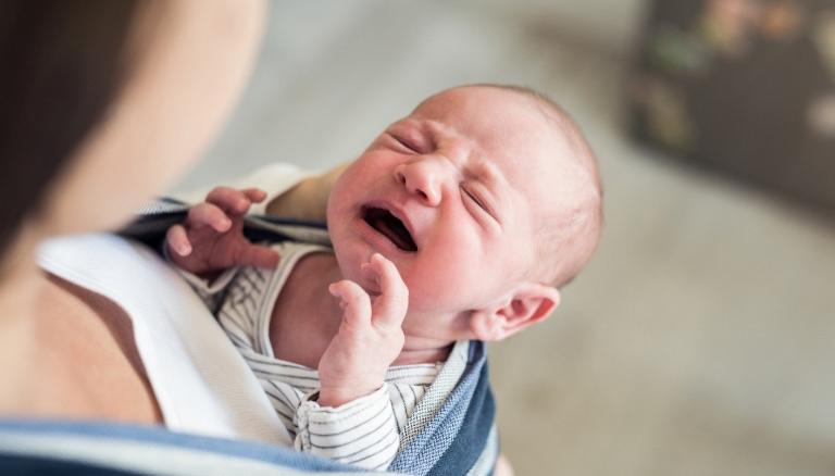 Mách mẹ cách đẩy lùi táo bón cho trẻ sơ sinh an toàn, hiệu quả tại nhà - 2